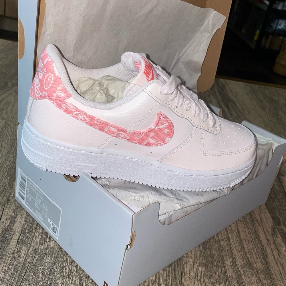 Nike Women's Air Force 1 Sneakers in White and Pink